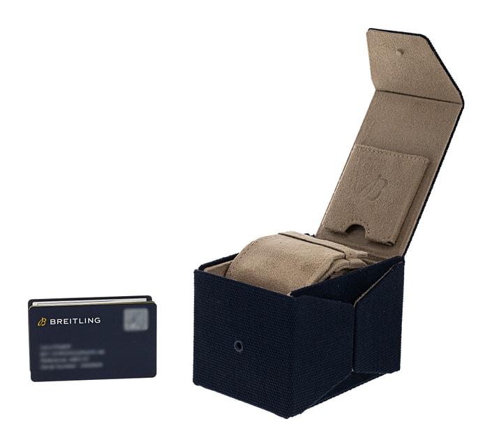 Breitling Navitimer B01 Chronograph 46 AB0137 Image 5